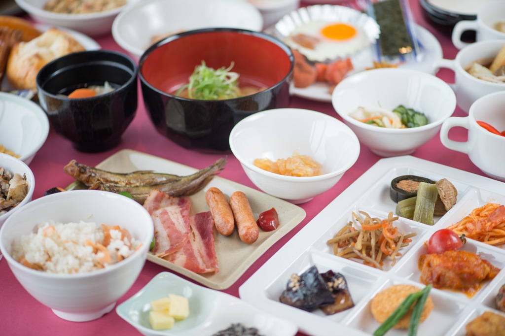 通常プラン（炙り焼き＆80種類の朝食バイキング付き）
